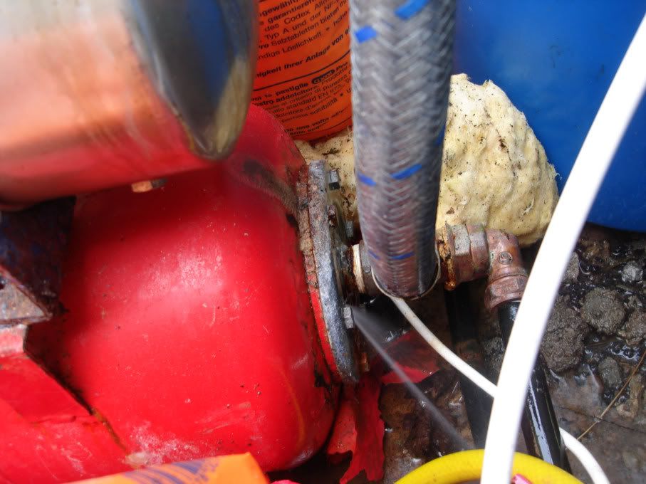 well pressure tank leaking water from bottom